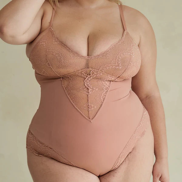 Lace Shapewear Bodysuit™ - Hourglass Shaping Enhances Your Figure